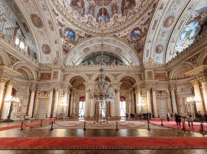 Istanbul: Dolmabahce Palace Guided Tour - The palace gardens after the interior visit