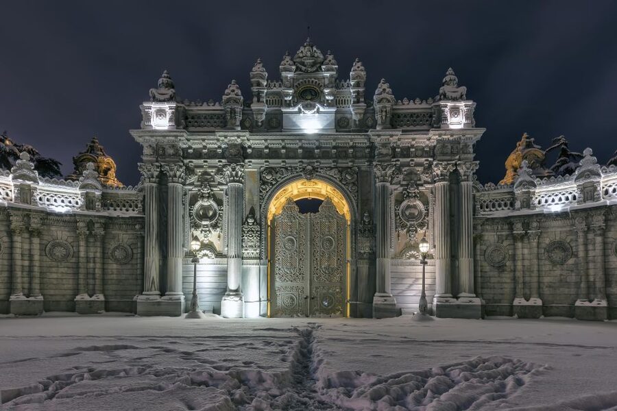 Istanbul: Dolmabahce Palace & Harem Skip-the-Line Entry - Key points before you book