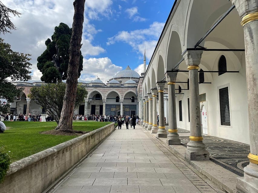 Istanbul: Topkapi Palace and Harem Ticket with Audio Guide - Key points to know before booking