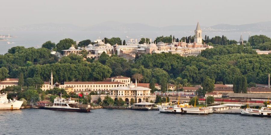 Istanbul: Topkapi Palace Guided Tour - The First Courtyard and the Palace Entrance
