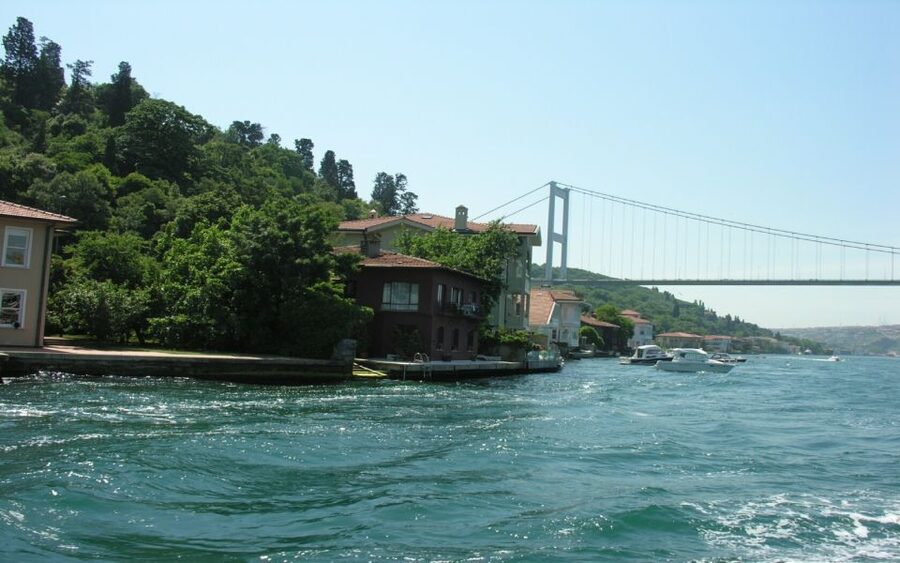 Istanbul: Two Continents with Beylerbeyi Palace Tour - A Seven-Hour Route Across Istanbul