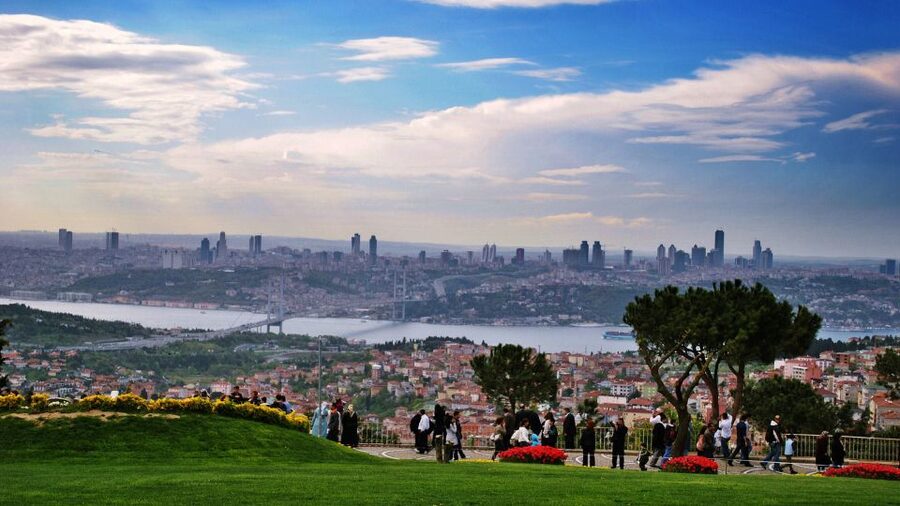Istanbul: Two Continents with Beylerbeyi Palace Tour - The Golden Horn and Istanbul’s City Walls