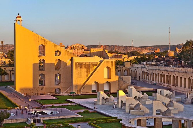 Jaipur: City Palace, Hawa Mahal & Jantar Mantar Private Tour - Starting With Jaipur’s City Palace