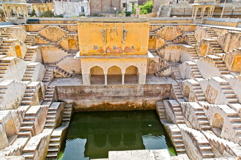 Jaipur: Heritage Forts & Palaces Tour with Monkey Temple - Hawa Mahal and the Pink City streets