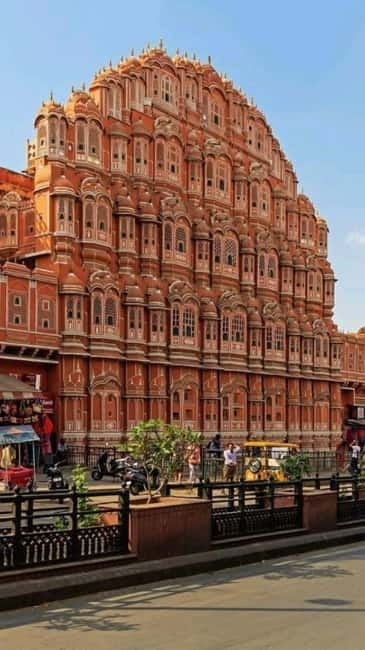 Jaipur: Night Open Jeep Safari with City Lights & Palaces - Starting at Amber Fort parking