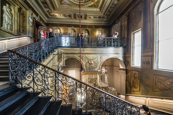 Kensington Palace Entrance Ticket - How the self-guided format works