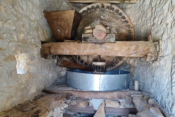 Knossos Palace and/or Zeus Cave + Olive Mill | Local & Private - Why the Lassithi lunch can make the day better