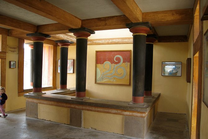Knossos Palace guided tour - Heraklion City tour + market - Heraklion with a guide, then time on your own
