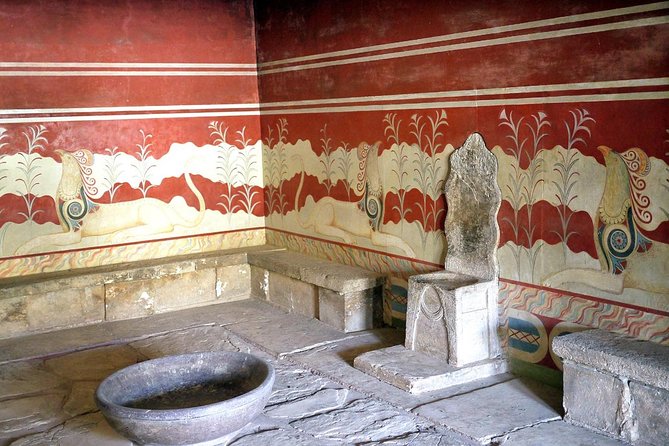 Knossos Palace guided tour - Heraklion City tour + market - What the $37 price really gives you