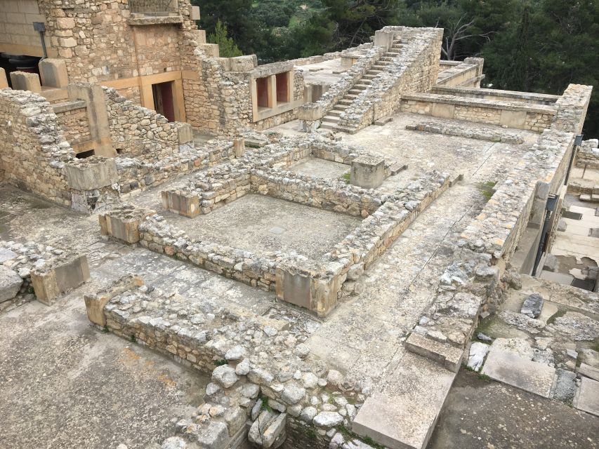 Knossos Palace Guided Walking Tour (Without Tickets) - Meeting at the ticket office