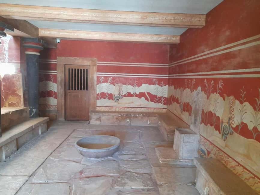 Knossos Palace , Museum & Heraklion city private tour - Heraklion gives the tour a modern finish