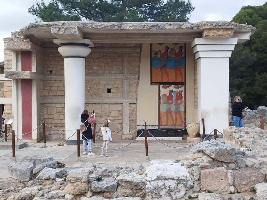 Knossos Palace , Museum & Heraklion city private tour - What to bring and how to prepare