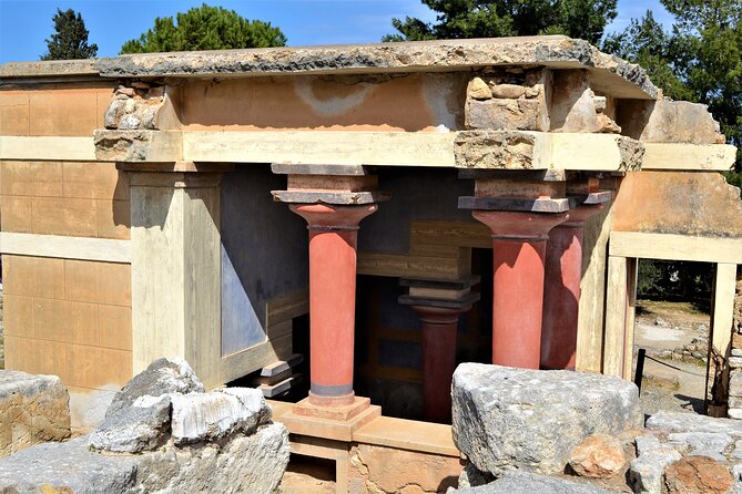 Knossos Palace, Museum & Rethymno city Private Tour from Chania - Rethymno adds a very different Crete