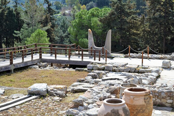Knossos Palace, Museum & Rethymno city Private Tour from Chania - Lunch, drinks, and the small details