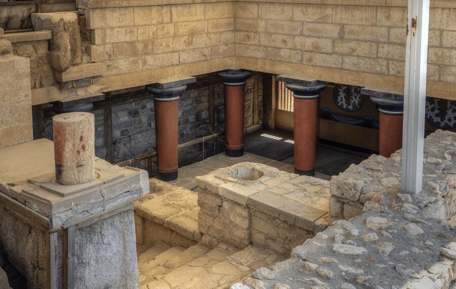 Knossos Palace Private Tour with Licensed Guide and Tickets - Heat, walking, and practical comfort