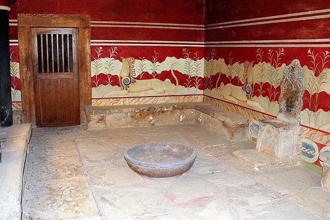 Knossos Palace Skip-the-Line Ticket (Shared Tour Group) - Getting to Knossos From Heraklion or Chania