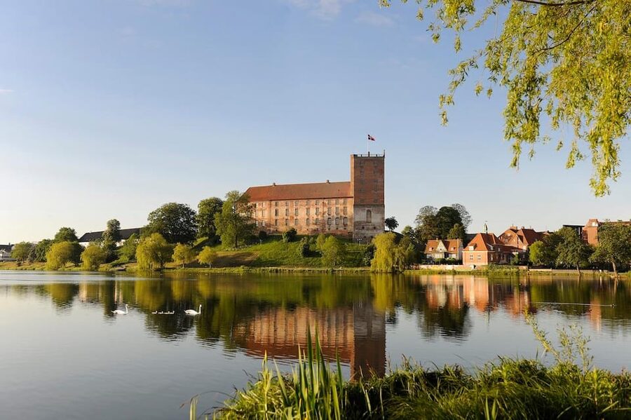 Kolding: Koldinghus Palace Entry Ticket - Exploring the restored palace interiors