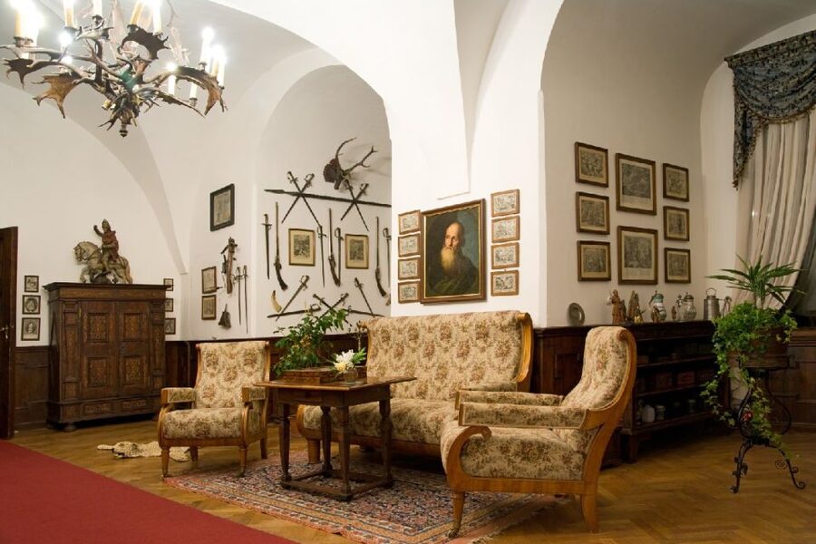 Konopiště: Chateau Tour from Prague - Who will enjoy this half-day outing?
