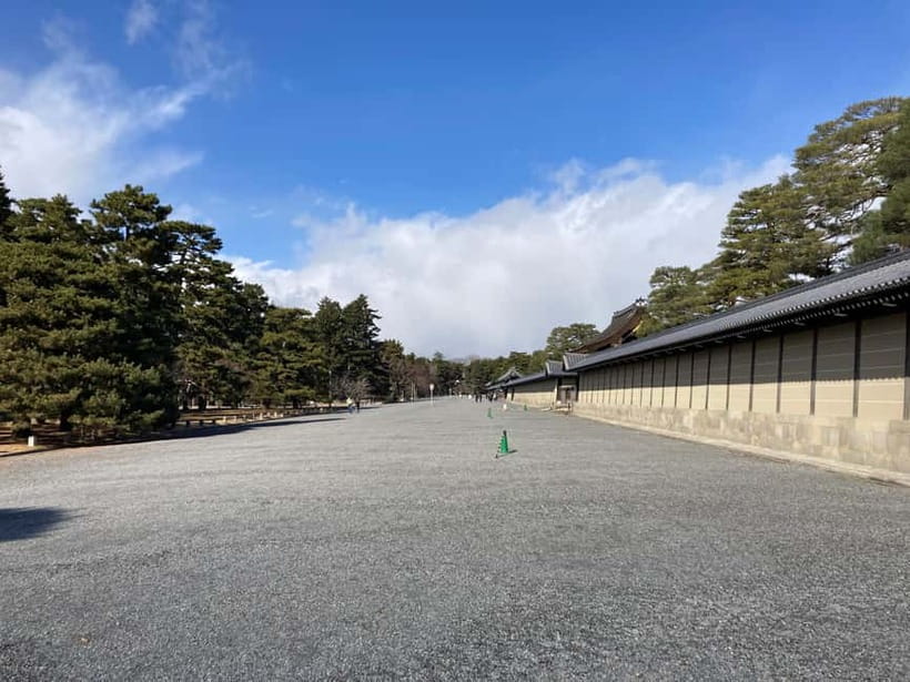 Kyoto: Nijo Castle and Kyoto Imperial Palace Guided Tour - Starting at Nakadachiuri Gate