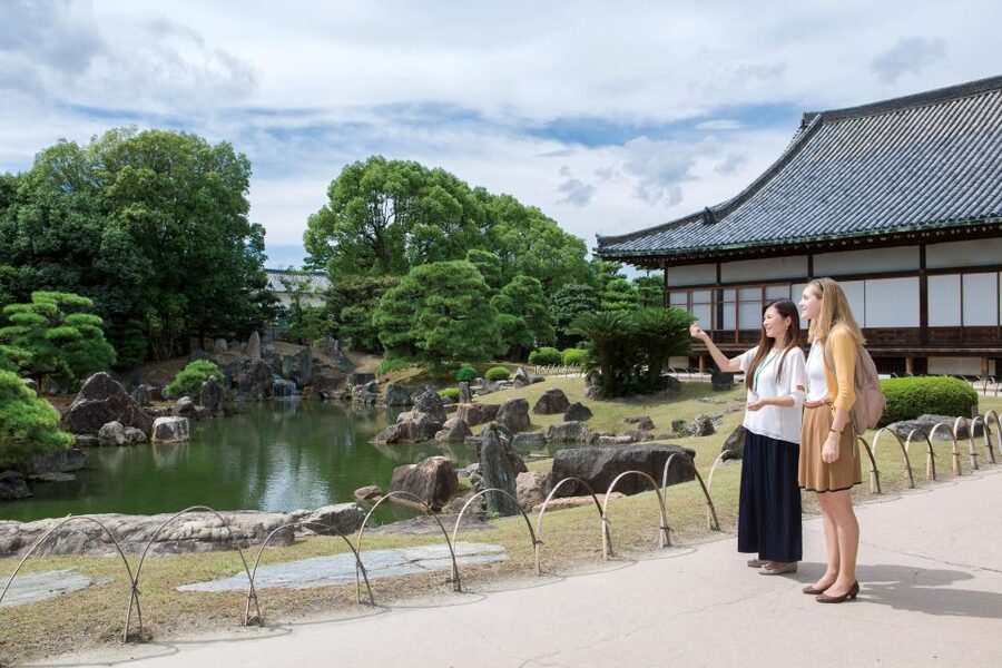 Kyoto: Nijo-jo Castle and Ninomaru Palace Guided Tour - The East Main Gate and the first lesson in power