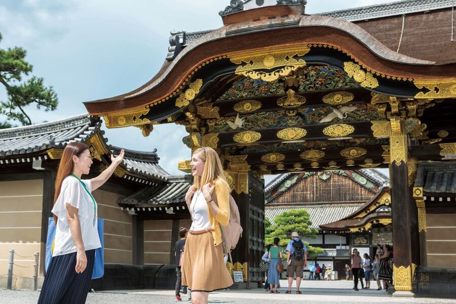 Kyoto: Nijo-jo Castle and Ninomaru Palace Guided Tour - Is $16 good value?
