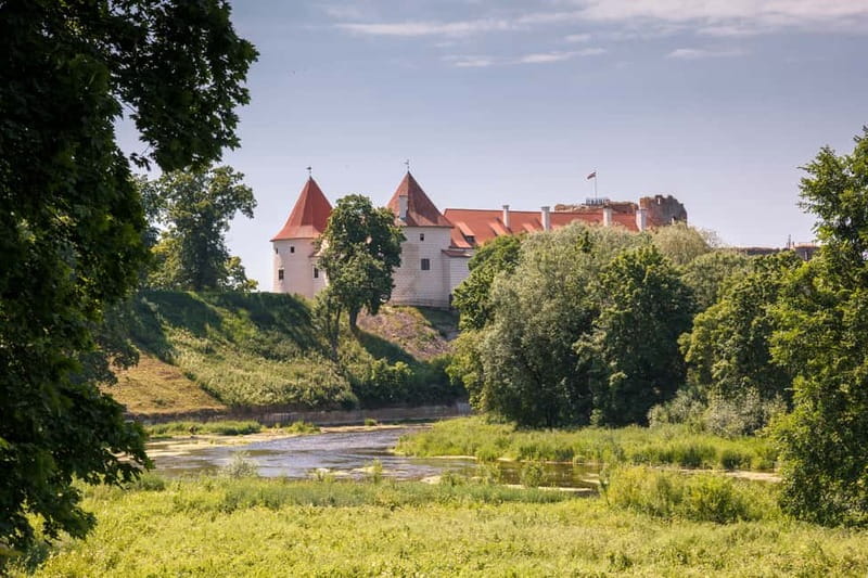 Latvian Palace and Medieval Castle Private Trip - Why This Day Trip Works From Riga