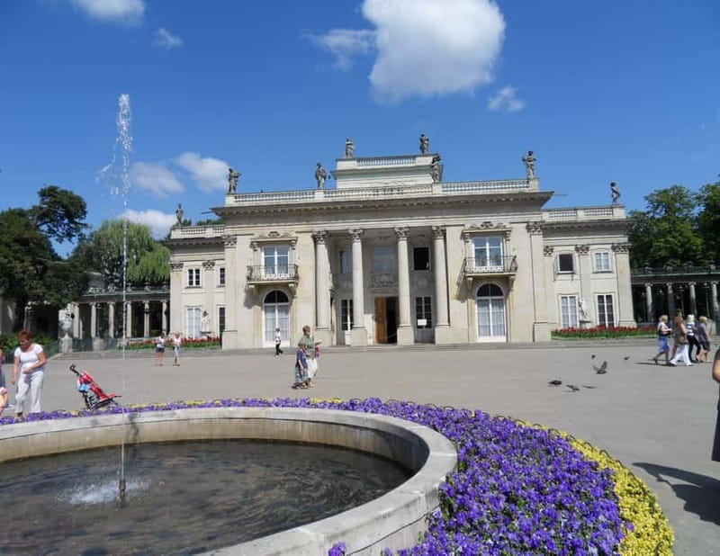 Lazienki Park and Museum of King Jan III Palace at Wilanow - Walking the 18th-century park paths