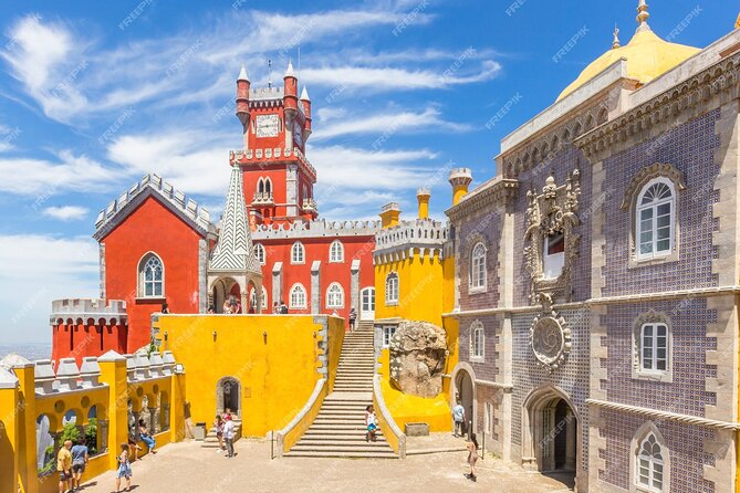 Lisbon: Pena Palace-Cabo da Roca & Cascais Private Tour - Pena Palace requires energy and a plan
