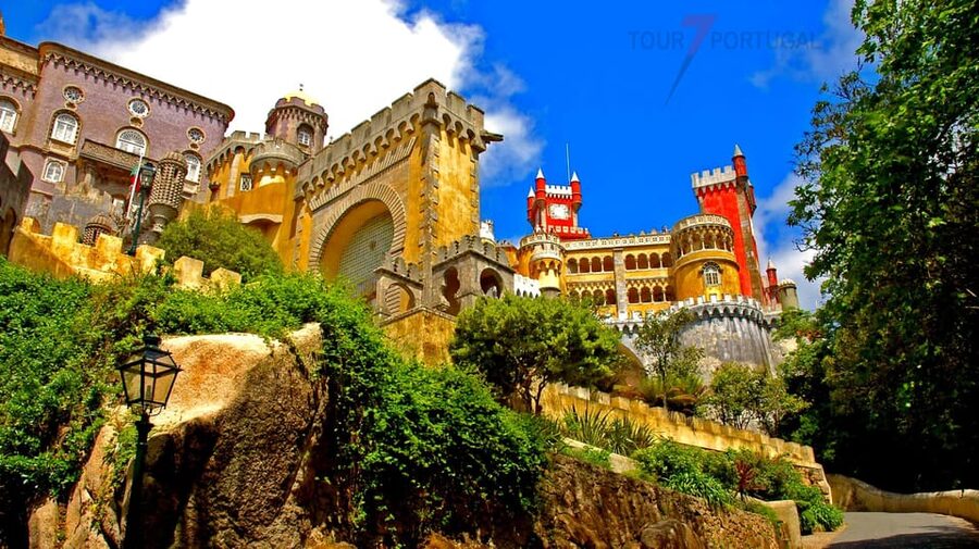 Lisbon: Pena Palace, Moorish Castle, Qta. Regaleira & Sintra - Cabo da Roca and Cascais: a worthwhile coastal extension