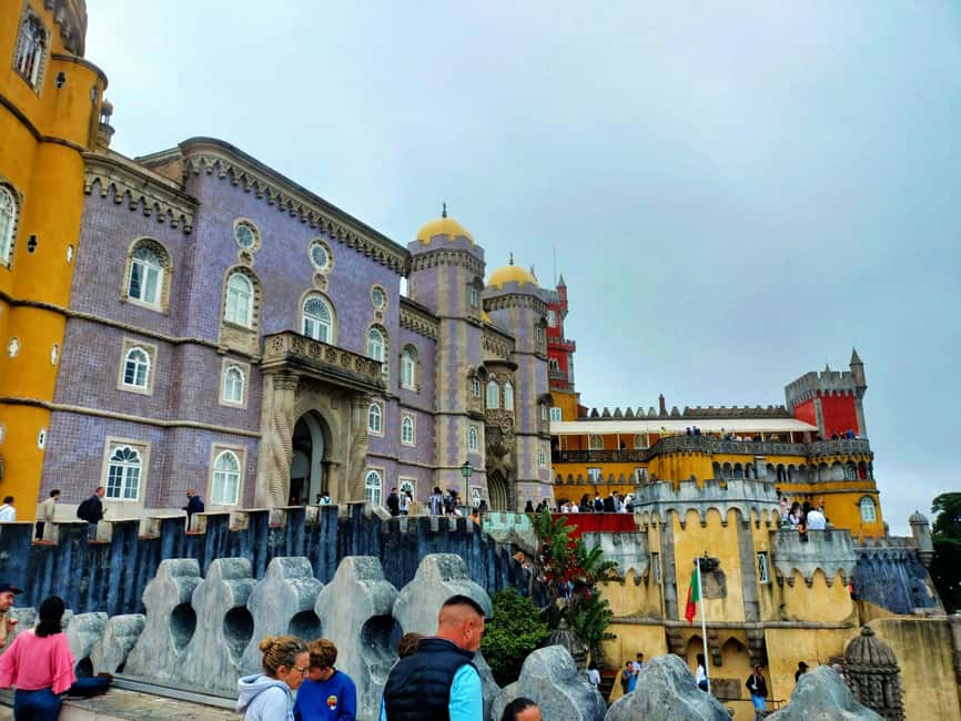 Lisbon: Pena Palace, Qta Regaleira, Moorish Castle & Cascais - The Moorish Castle and its open-air views