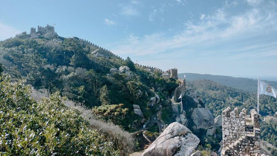 Lisbon: Pena Palace, Qta Regaleira, Moorish Castle & Cascais - Transport, guides, and the private format