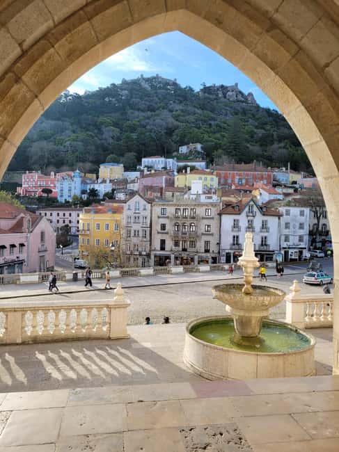 Lisbon: Pena Palace, Regaleira and Sintra - Free time in Cascais