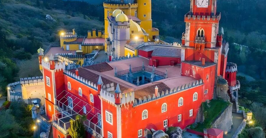 Lisbon: Private Sintra, Pena Palace, Cabo da Roca, & Cascais - Who should book this experience?