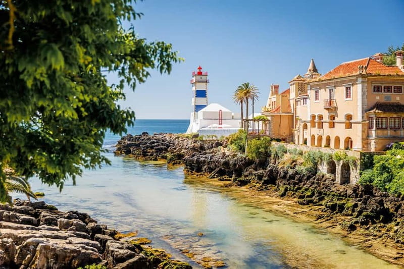 Lisbon: Sintra Cascais & Pena Palace Small Group Tour - The small-group format and guide quality
