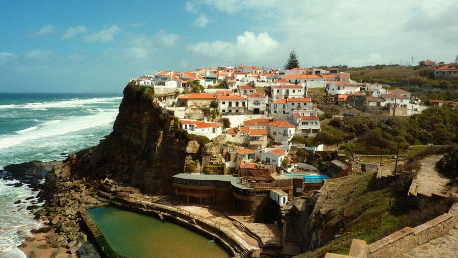 Lisbon: Sintra Monserrate Palace, Cabo da roca private tour - Who should book this experience?
