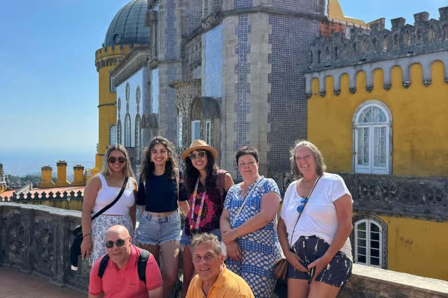 Lisbon: Sintra, Pena Palace, Belém Tour + sunset Boat Cruise - Ninety minutes for Sintra’s old center