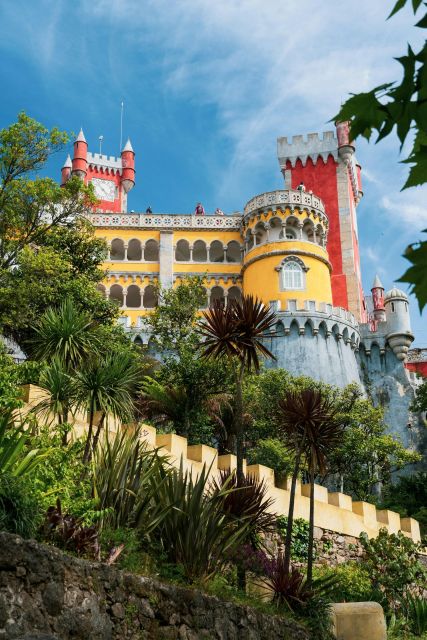 Lisbon: Sintra, Pena Palace, Cabo da Roca & Cascais Day Tour - Why this route works in one day