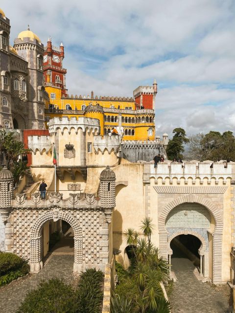 Lisbon: Sintra, Pena Palace, Cabo da Roca & Cascais Day Tour - Cabo da Roca: where the mainland meets the Atlantic