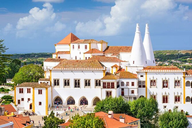 Lisbon: Sintra, Pena Palace, Cape Roca & Cascais - Guided Tour - Five things to know before booking