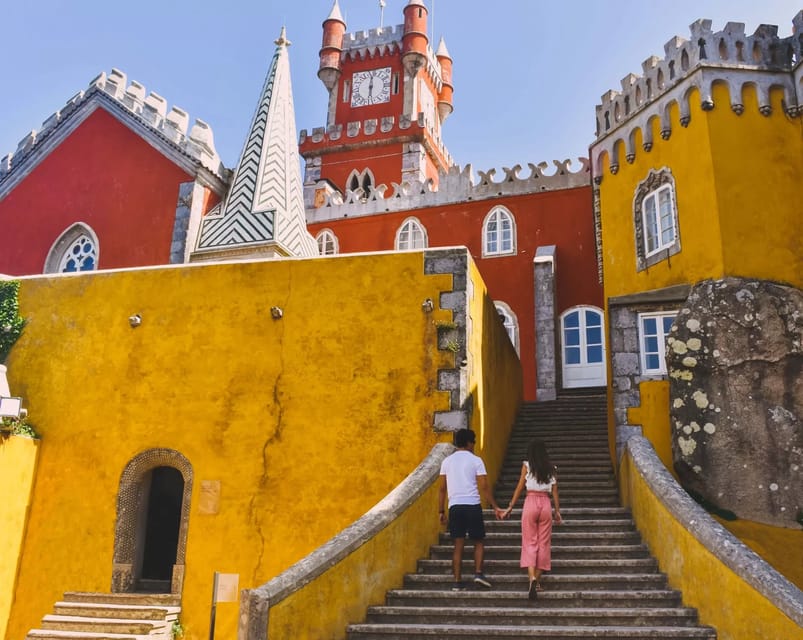Lisbon: Sintra, Pena Palace & Cascais Guided Tour - Sintra town: one hour among old streets and pastries