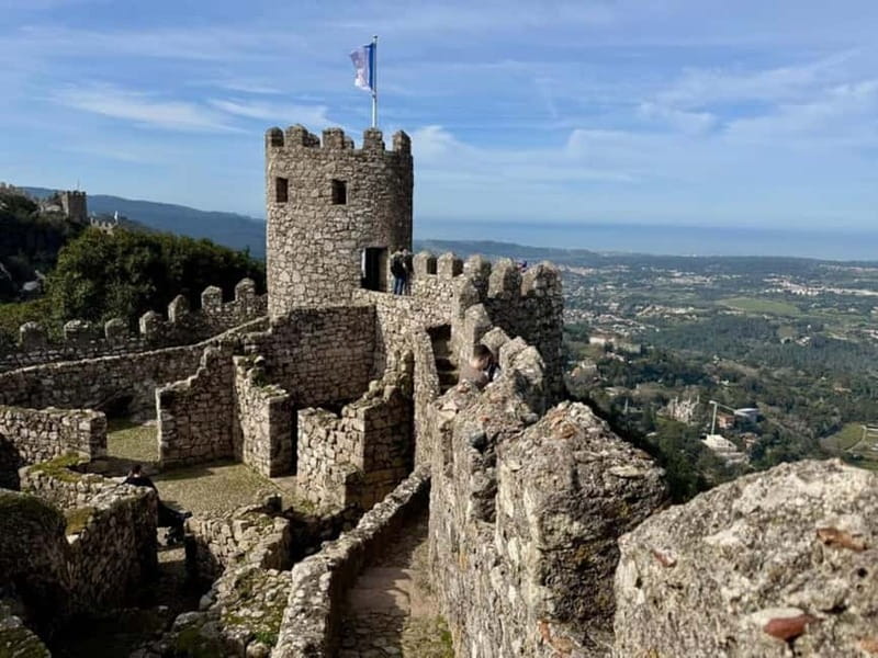 Lisbon: Sintra, Pena Palace, Moorish Castle & Regaleira Tour - Quinta da Regaleira and the famous initiation well