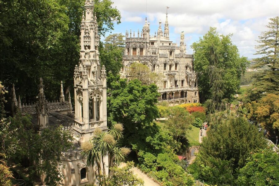 Lisbon: Sintra, Pena Palace, Quinta Regaleira, Cabo da Roca - Quinta da Regaleira: symbols, gardens, and the initiation well