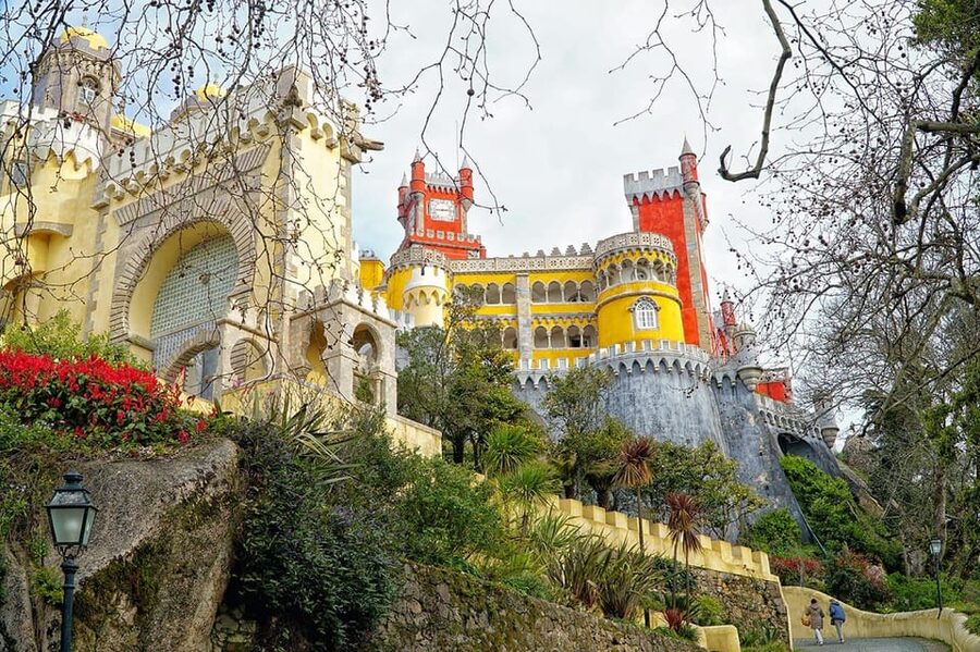 Lisbon: Sintra, Pena Palace, Quinta Regaleira, Cabo da Roca - Pena Palace and gardens: the day’s grand opening
