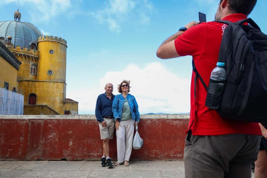 Lisbon: Sintra, Pena Palace & Wine Tasting Small-Group Tour - Reaching Pena Palace without wasting the morning