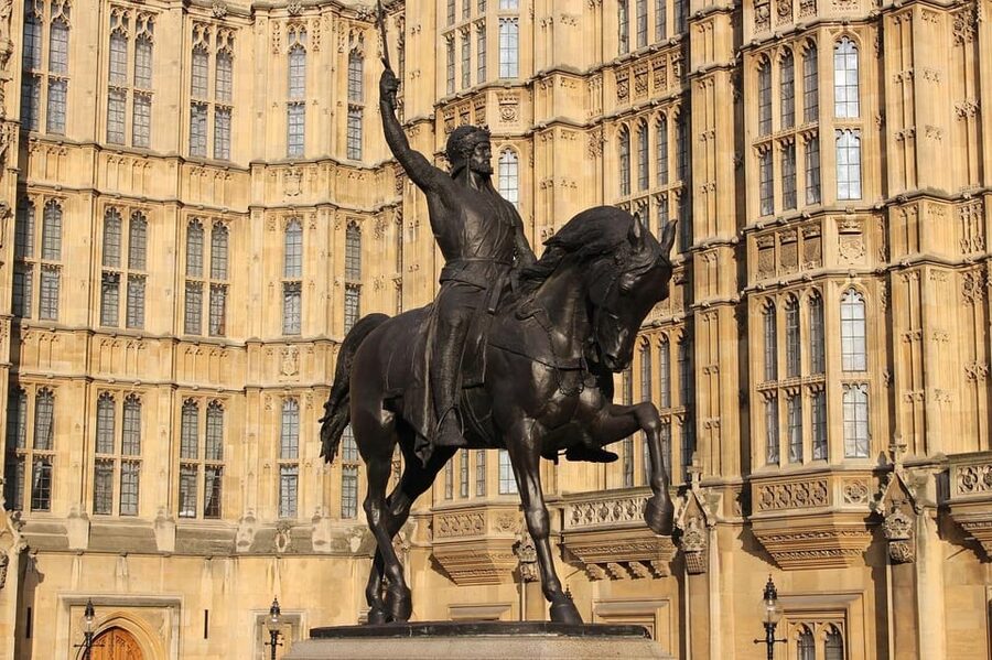 London: Big Ben, Churchill War Rooms & Buck'ham Palace Tour - Who will enjoy this half-day tour