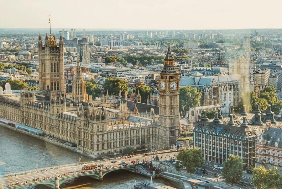 London: Buckingham Palace and Changing of the Guards Tour - Why the guide makes a difference