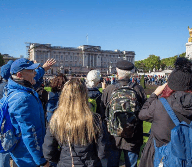 London: Buckingham Palace and Royal London Walking Tour - Entering Buckingham Palace at 12:30 PM