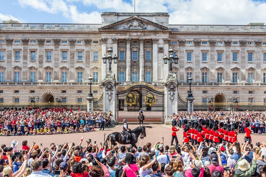 London: Buckingham Palace Entry & Changing of the Guard Tour - FAQ