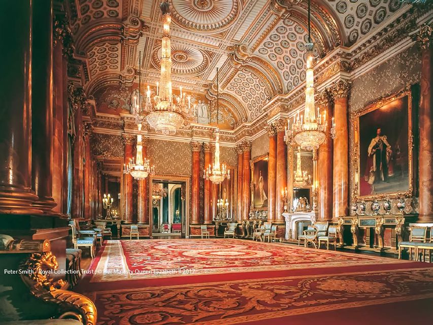London: Buckingham Palace Entry & Changing of the Guard Tour - Which guide style suits you?