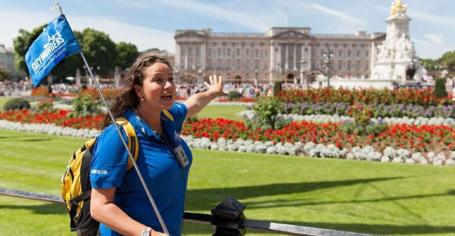 London: Buckingham Palace Entry Ticket & Royal Walking Tour - The Mall: London’s ceremonial red carpet